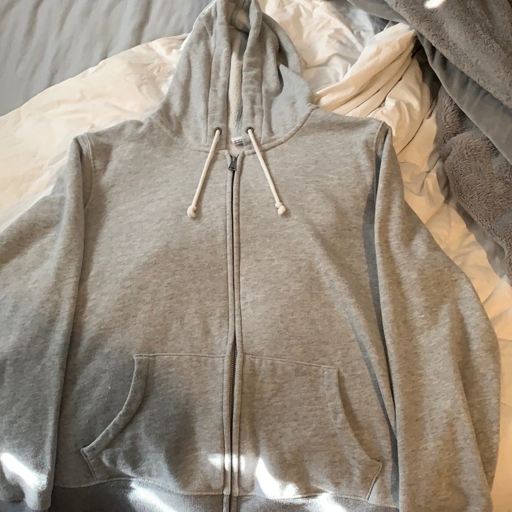 grey zip up women’s hoodie